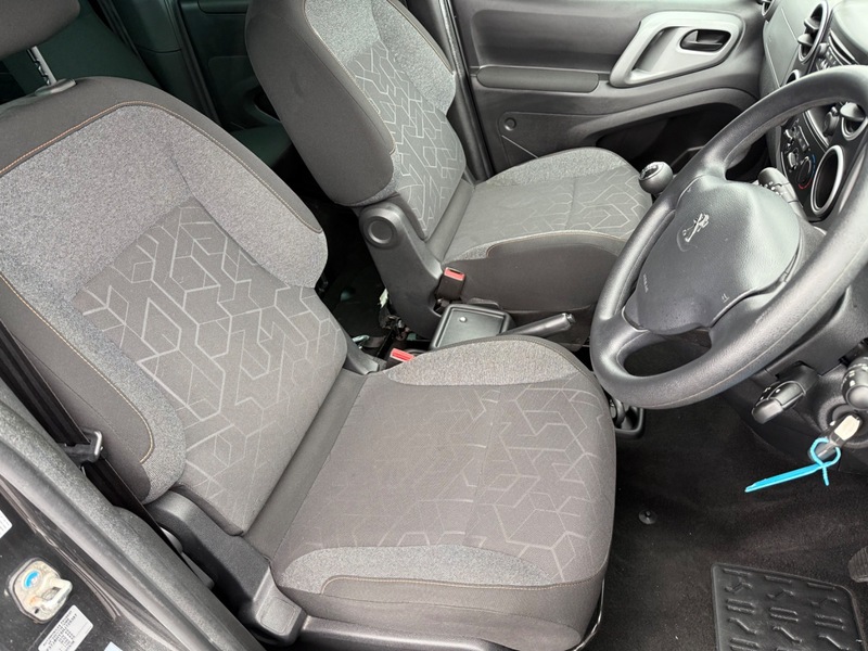 Used Peugeot Partner 2017 for sale - 76559677: Photo 10