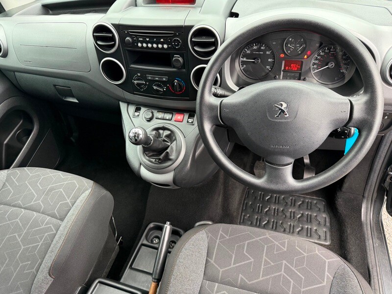 Used Peugeot Partner 2017 for sale - 76559677: Photo 12