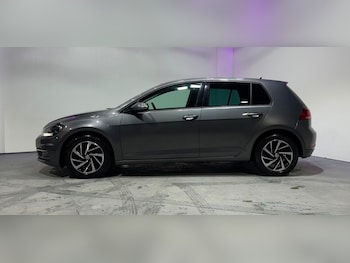 Used Volkswagen Golf 2019 for sale - 77535611: Photo
