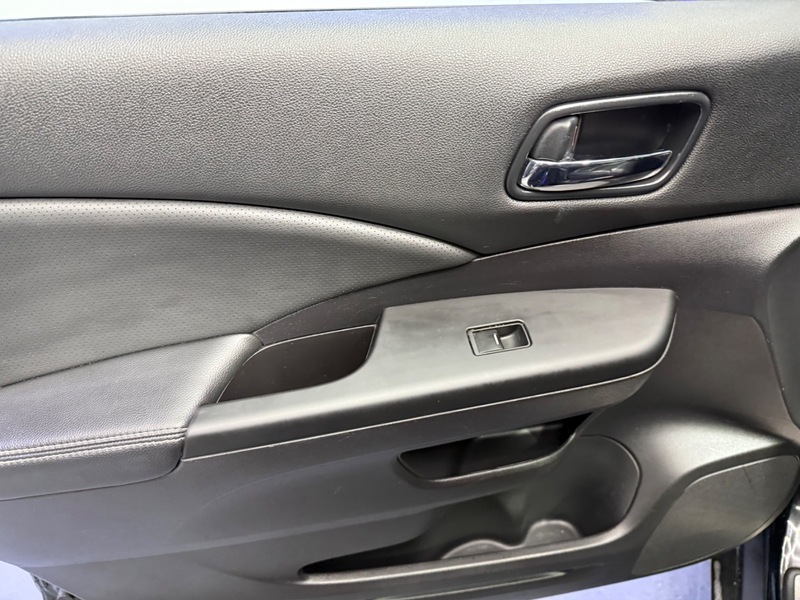 Used Honda CR-V 2015 for sale - 77342396: Photo 31