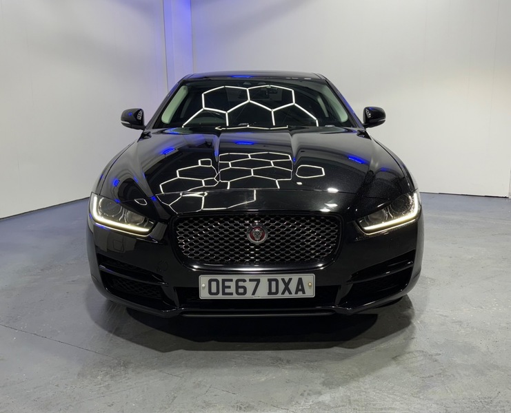 Used Jaguar XE 2017 for sale - 77213186: Photo 2