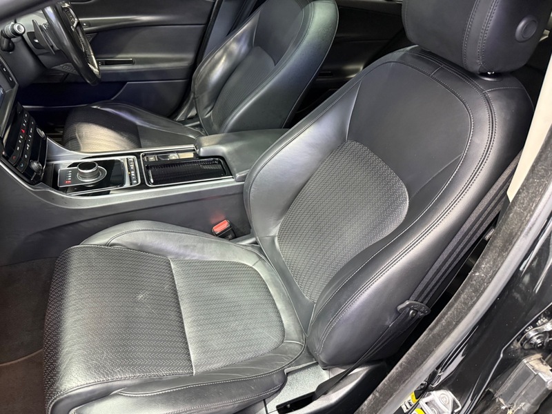 Used Jaguar XE 2017 for sale - 77213186: Photo 26