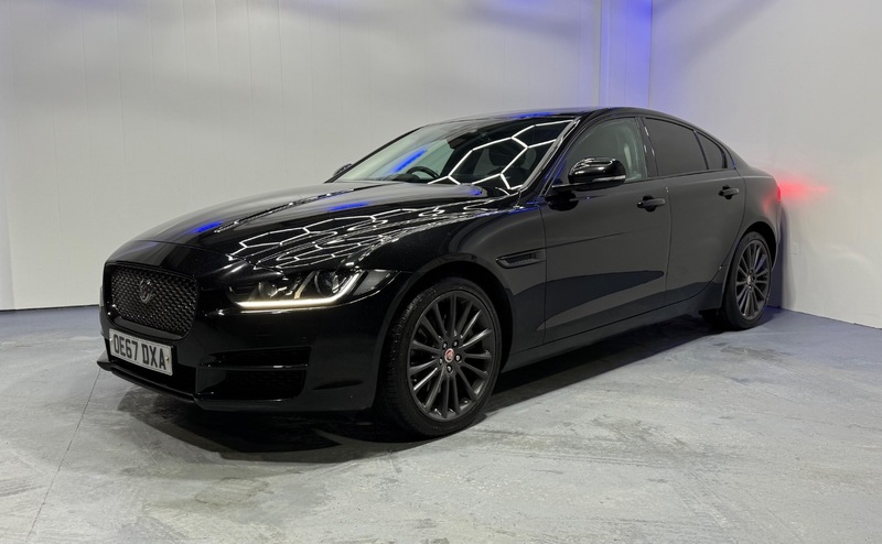 Used Jaguar XE 2017 for sale - 77213186: Photo 3