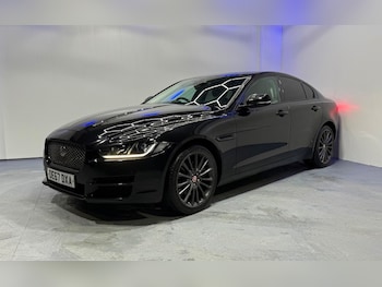 Used Jaguar XE 2017 for sale - 77213186: Photo