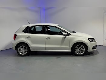 Used Volkswagen Polo 2014 for sale - 75911575: Photo