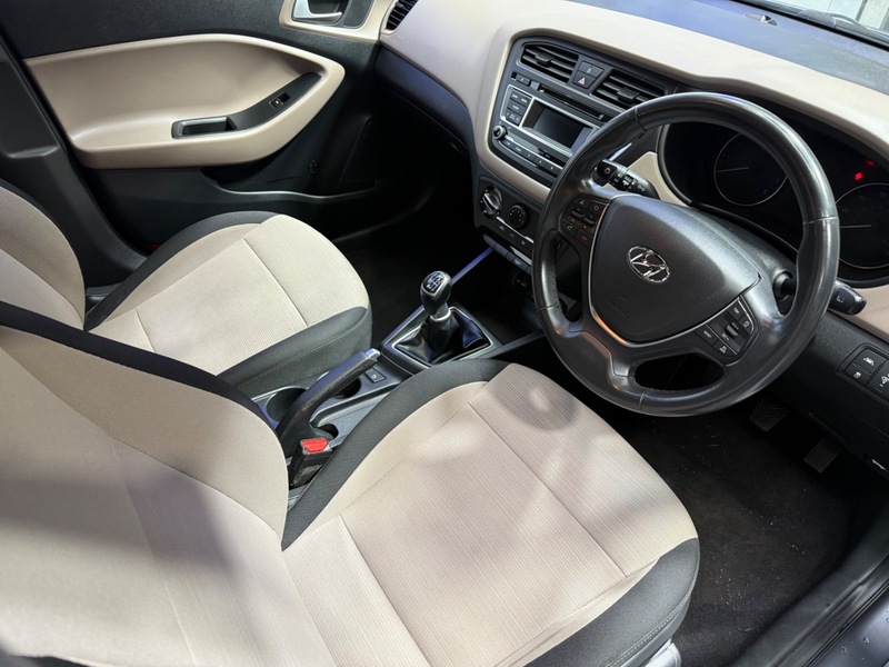 Used Hyundai i20 2015 for sale - 76836734: Photo 9