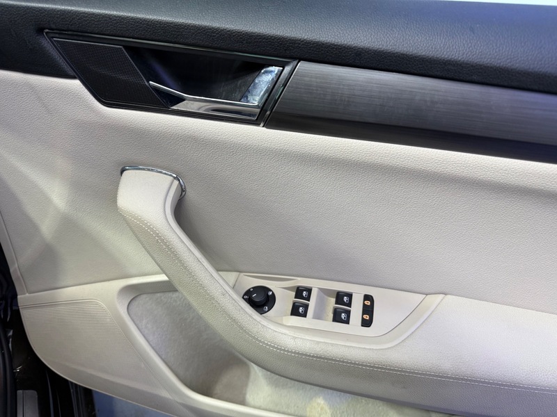 Used Skoda Superb 2020 for sale - 76185850: Photo 10