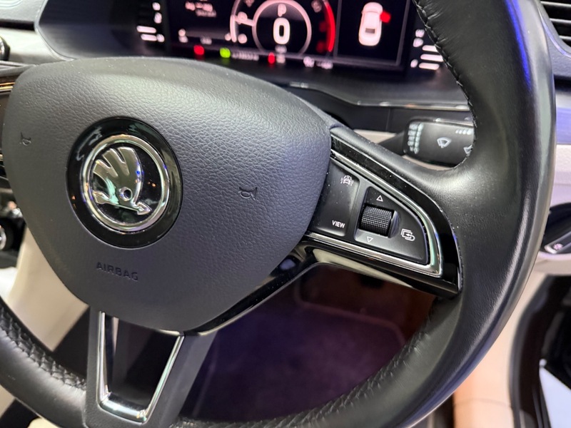 Used Skoda Superb 2020 for sale - 76185850: Photo 12