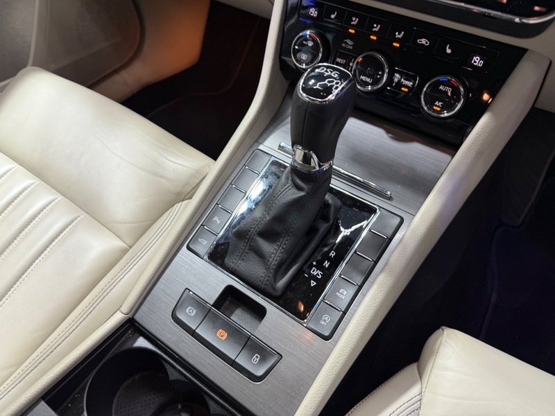 Used Skoda Superb 2020 for sale - 76185850: Photo 13