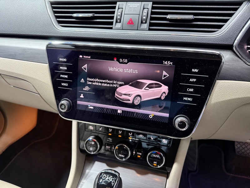 Used Skoda Superb 2020 for sale - 76185850: Photo 14