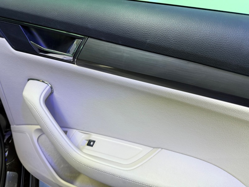 Used Skoda Superb 2020 for sale - 76185850: Photo 18