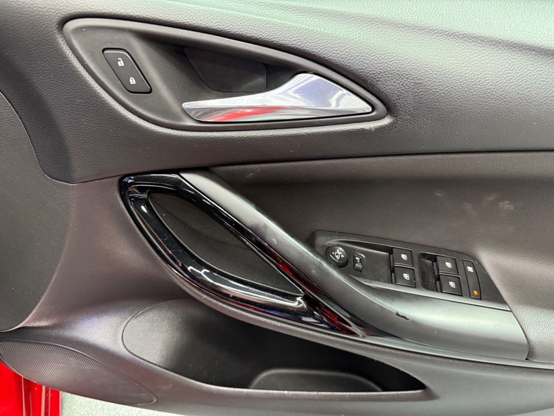 Used Vauxhall Astra 2018 for sale - 76357155: Photo 11