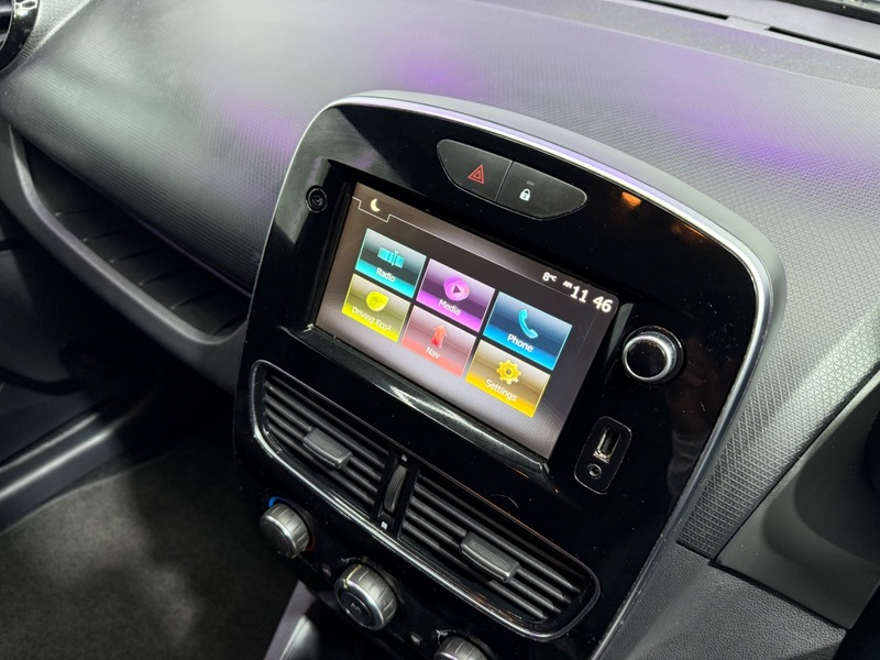 Used Renault Clio 2019 for sale - 77609617: Photo 14