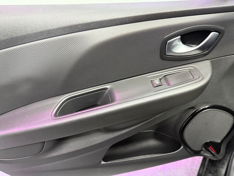 Used Renault Clio 2019 for sale - 77609617: Photo 28