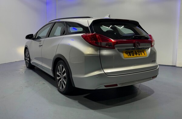 Used Honda Civic 2014 for sale - 76211027: Photo 8