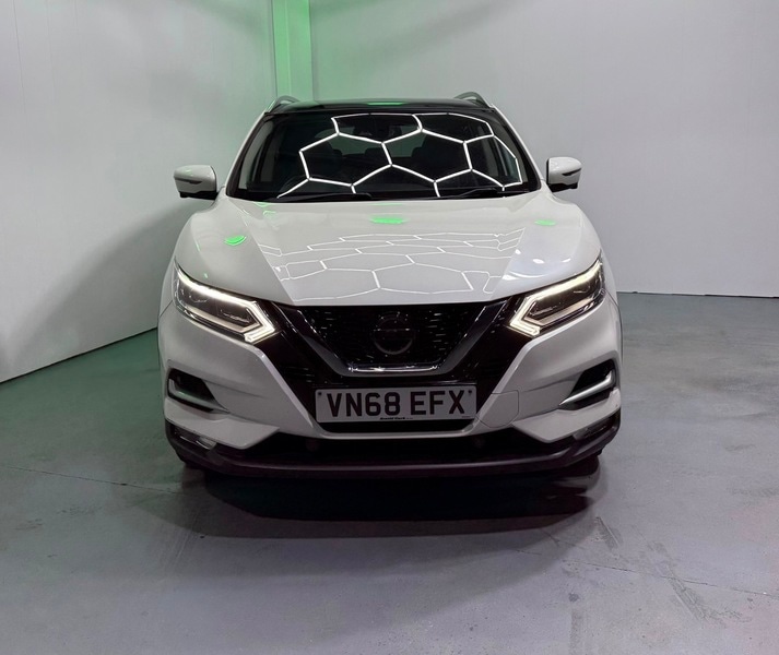 Used Nissan Qashqai 2018 for sale - 77609615: Photo 2