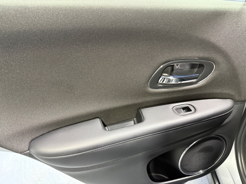 Used Honda HR-V 2017 for sale - 76583026: Photo 24