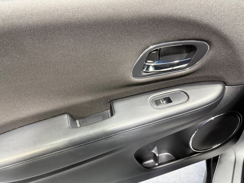 Used Honda HR-V 2017 for sale - 76583026: Photo 28