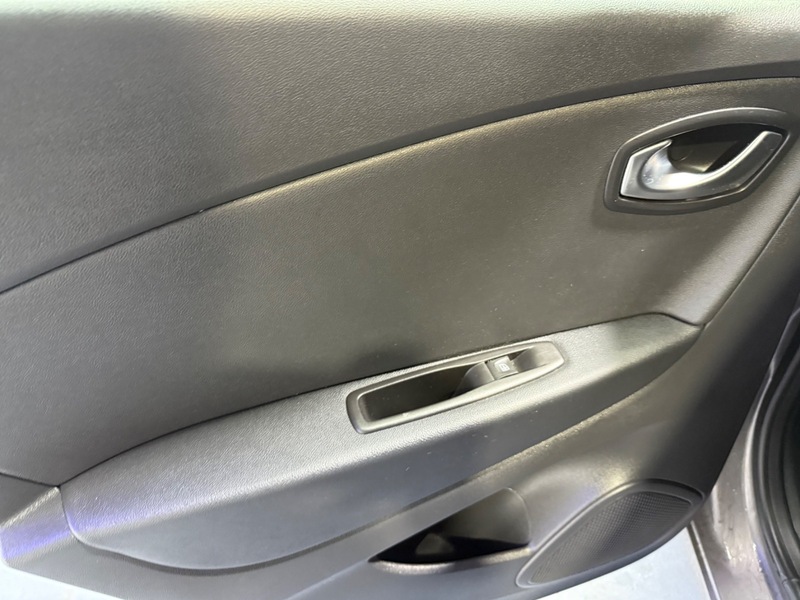 Used Renault Captur 2018 for sale - 76740889: Photo 23