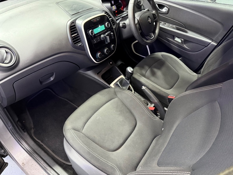 Used Renault Captur 2018 for sale - 76740889: Photo 24