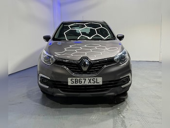 Used Renault Captur 2018 for sale - 76740889: Photo