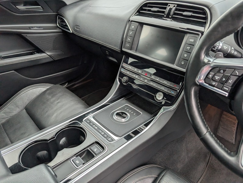 Used Jaguar XE 2016 for sale - 76510464: Photo 12