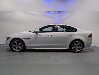 Used Jaguar XE 2016 for sale - 76510464: Photo