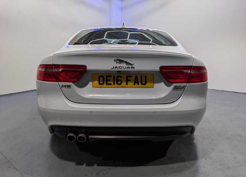 Used Jaguar XE 2016 for sale - 76510464: Photo 7