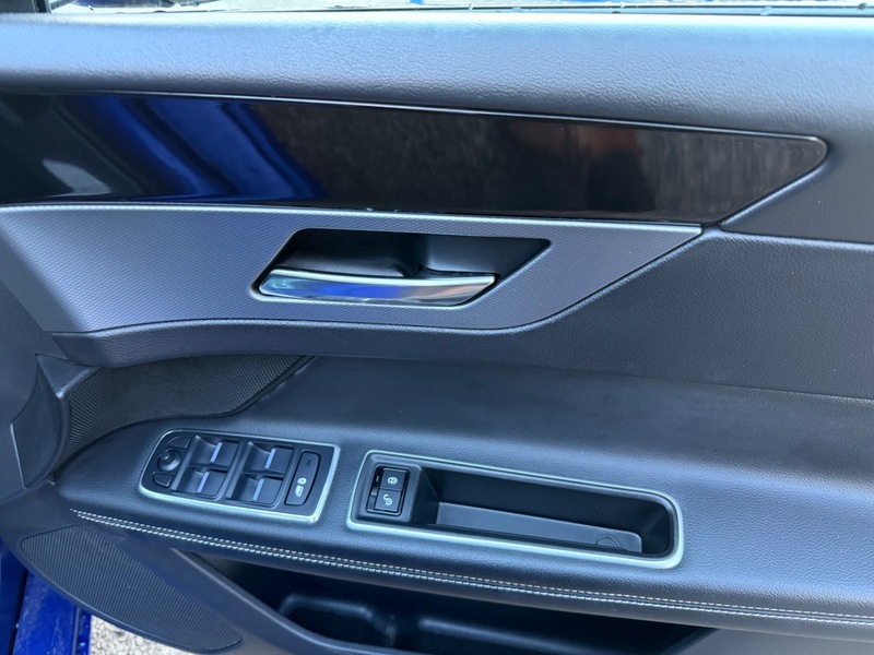 Used Jaguar XF 2019 for sale - 76836733: Photo 11