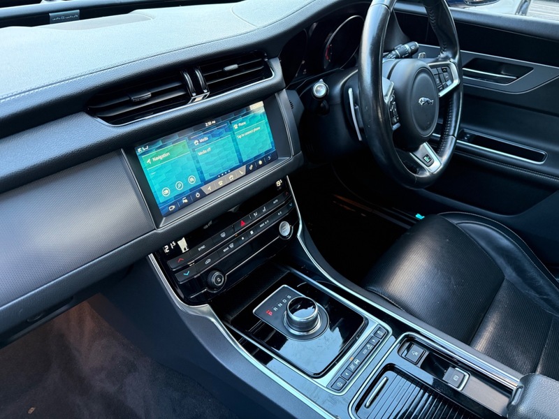 Used Jaguar XF 2019 for sale - 76836733: Photo 27