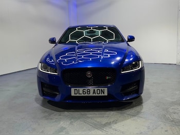 Used Jaguar XF 2019 for sale - 76836733: Photo