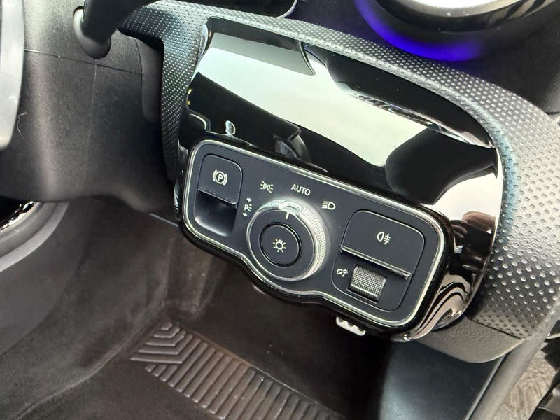 Used Mercedes-Benz A-Class 2018 for sale - 77228024: Photo 11