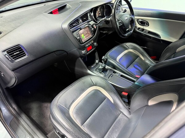 Used Kia Ceed 2015 for sale - 76211029: Photo 25
