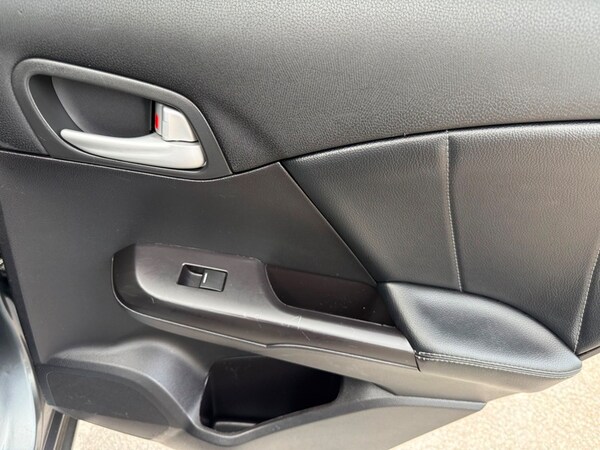 Used Honda Civic 2014 for sale - 76197339: Photo 17