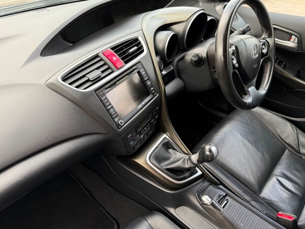 Used Honda Civic 2014 for sale - 76197339: Photo 27