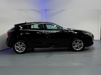 Used Infiniti Q30 2017 for sale - 79234093: Photo