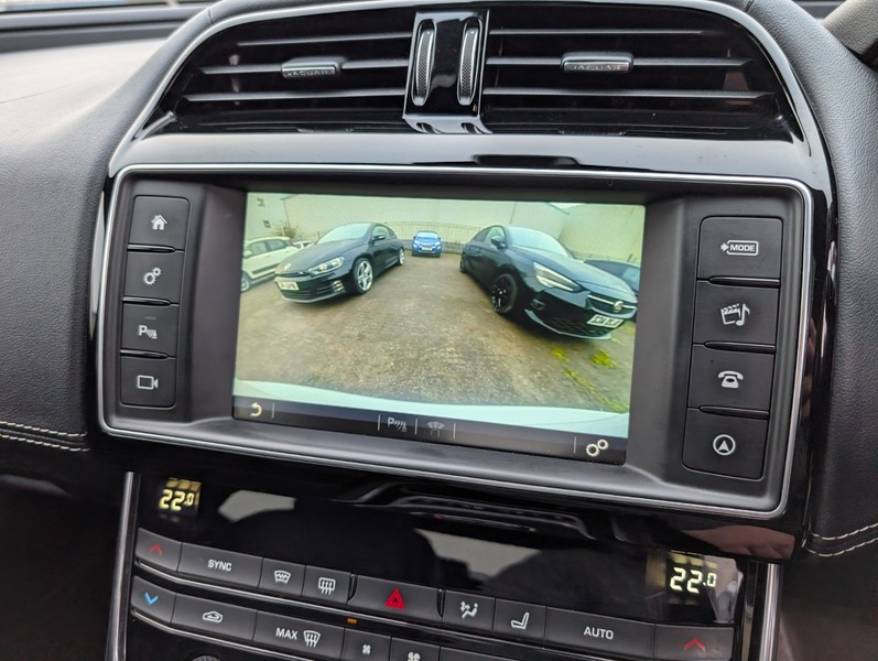 Used Jaguar XE 2016 for sale - 78045261: Photo 26