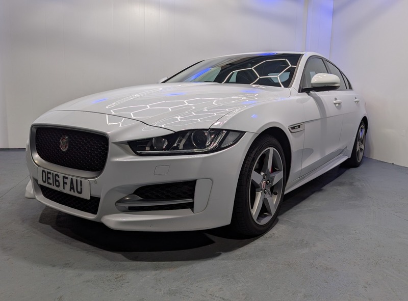 Used Jaguar XE 2016 for sale - 78045261: Photo 3