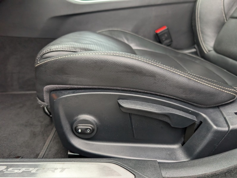 Used Jaguar XE 2016 for sale - 78045261: Photo 36