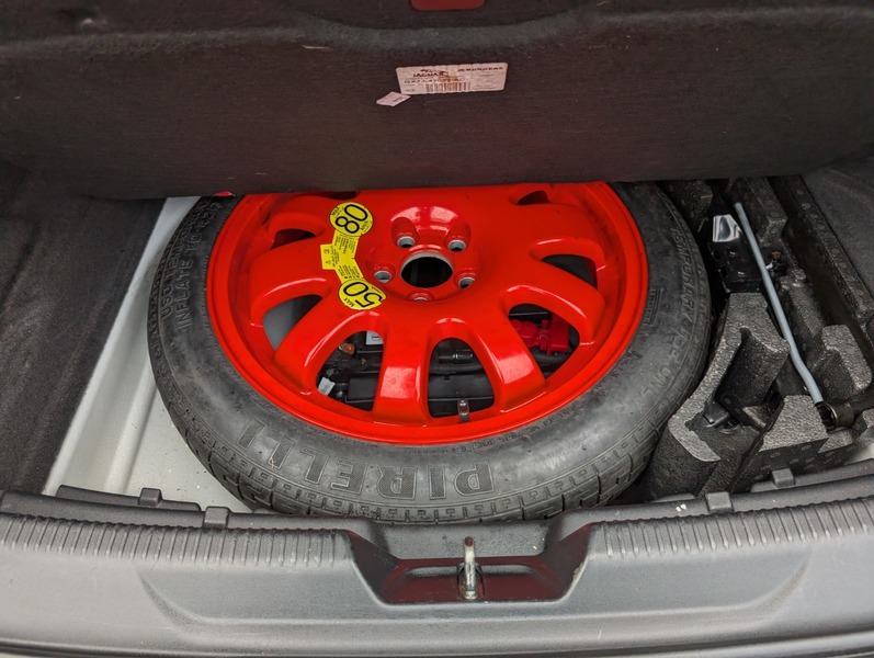 Used Jaguar XE 2016 for sale - 78045261: Photo 38