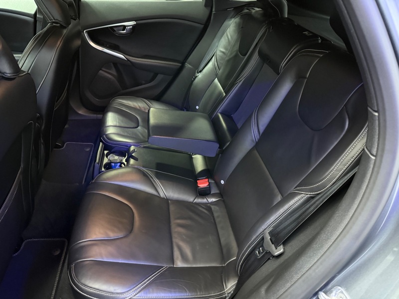 Used Volvo V40 2017 for sale - 76057165: Photo 25