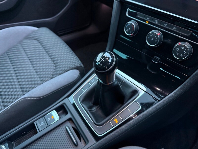 Used Volkswagen Golf 2018 for sale - 76482624: Photo 16