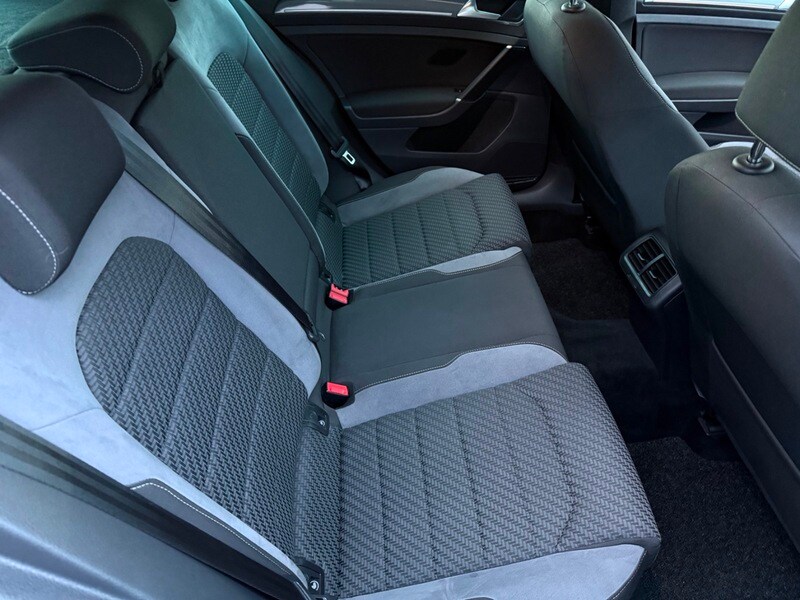 Used Volkswagen Golf 2018 for sale - 76482624: Photo 21