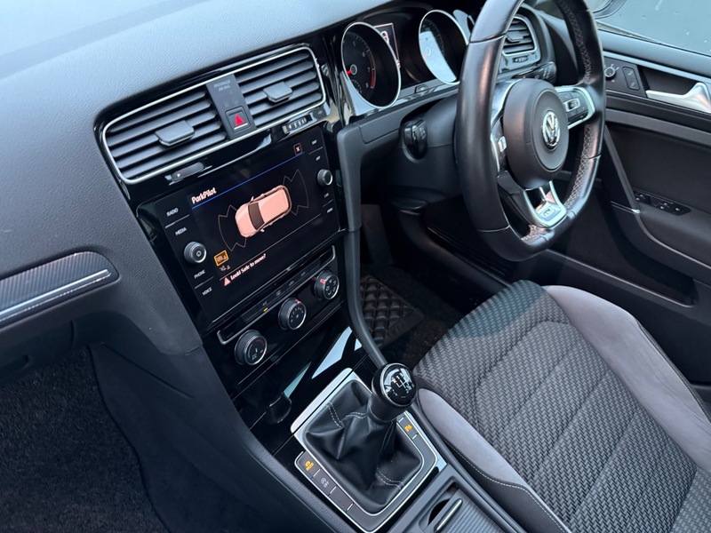 Used Volkswagen Golf 2018 for sale - 76482624: Photo 29