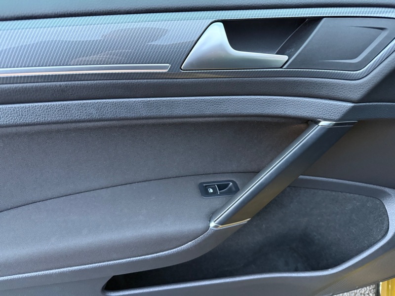 Used Volkswagen Golf 2018 for sale - 76482624: Photo 30