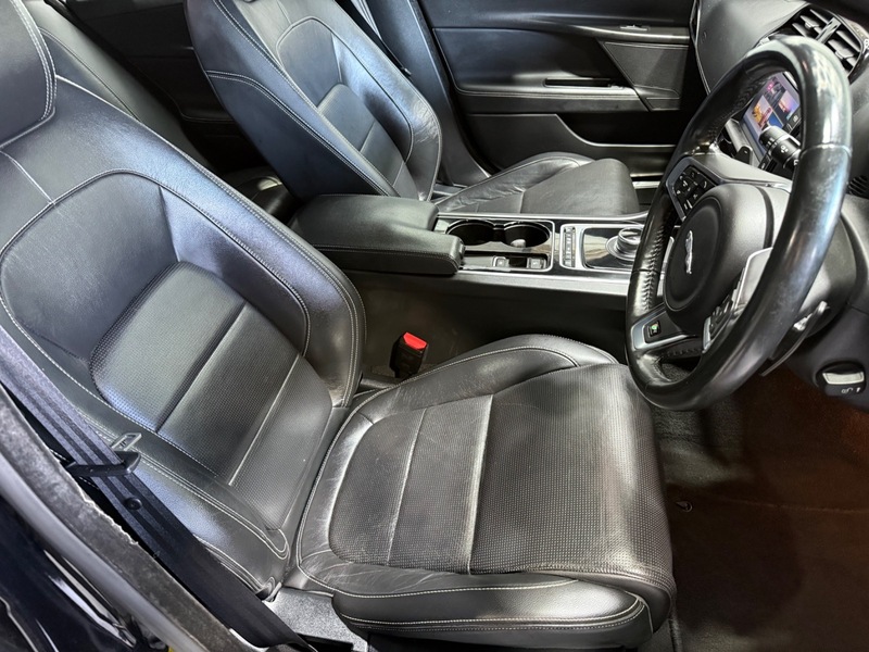 Used Jaguar XE 2016 for sale - 76618312: Photo 10