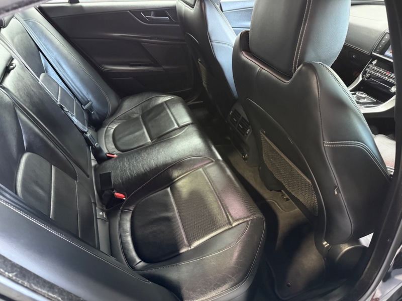 Used Jaguar XE 2016 for sale - 76618312: Photo 19