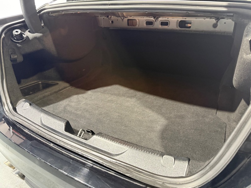 Used Jaguar XE 2016 for sale - 76618312: Photo 22