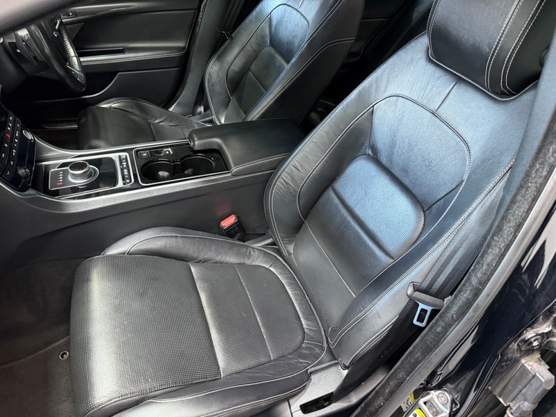 Used Jaguar XE 2016 for sale - 76618312: Photo 27