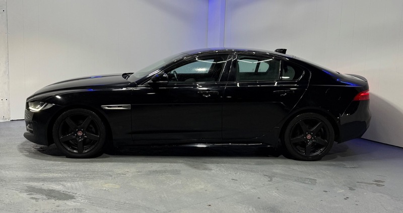 Used Jaguar XE 2016 for sale - 76618312: Photo 4